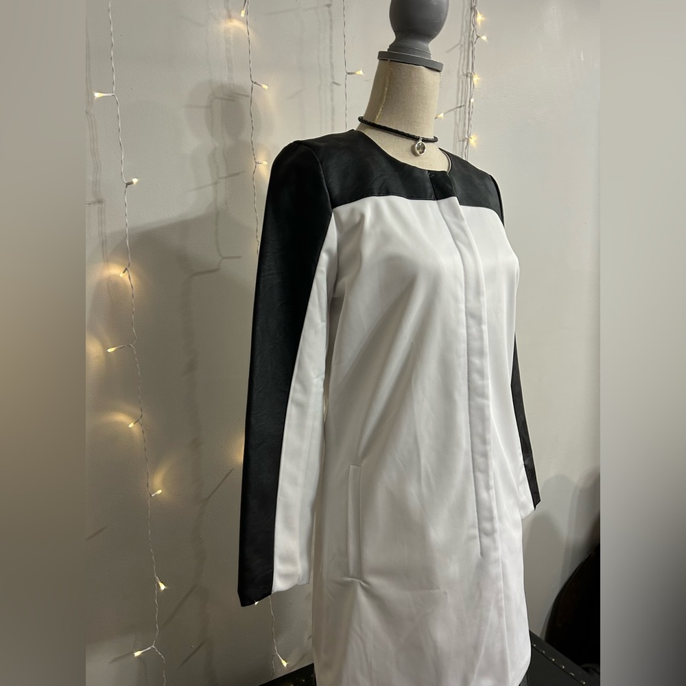 ZARA WOMAN Large coat